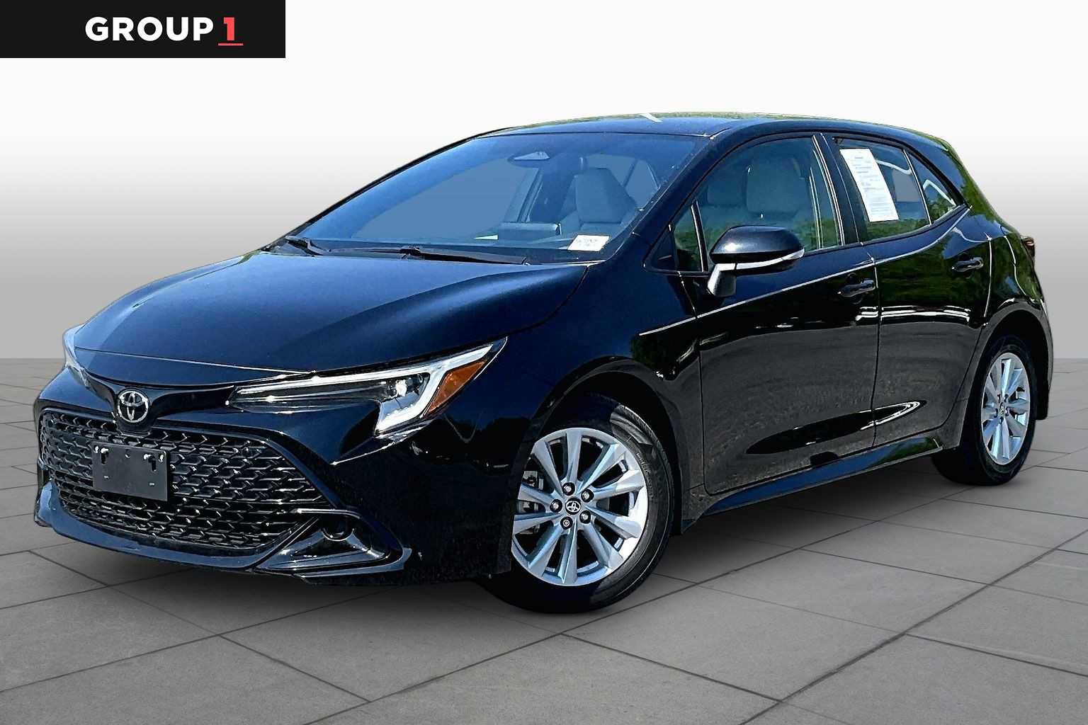 Used 2024 Toyota Corolla SE w/ SE Package FWD image 1