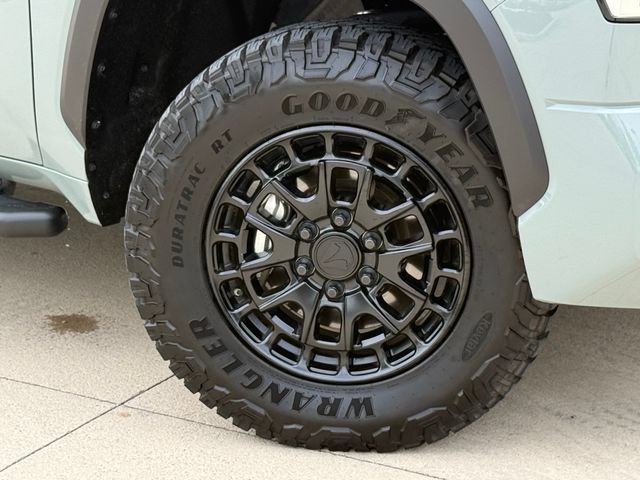 Used 2026 Toyota Tundra SR5 AWD/4WD image 2