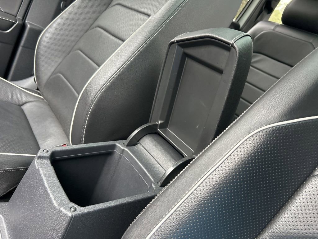 Used 2022 Volkswagen Tiguan SEL R-Line image 40