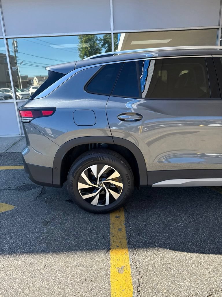 New 2026 Volkswagen Tiguan S AWD/4WD image 9