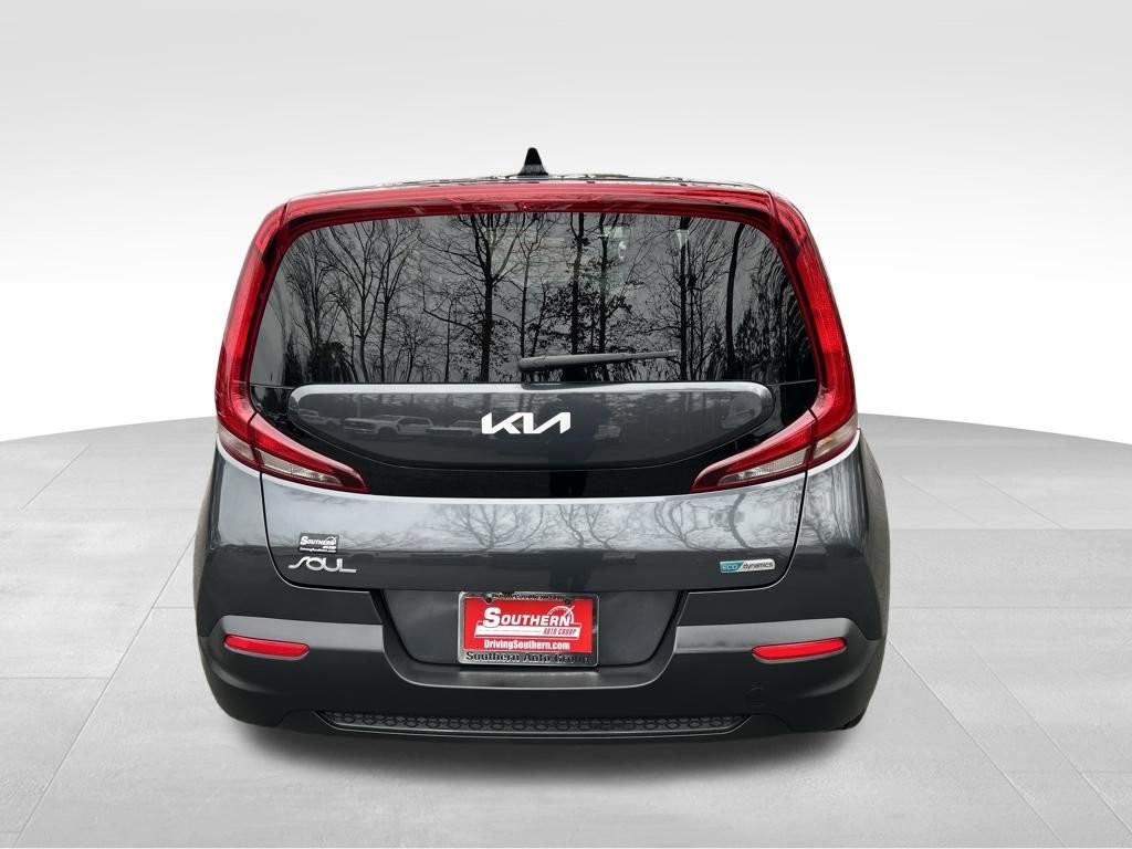 Used 2022 Kia Soul EX image 4