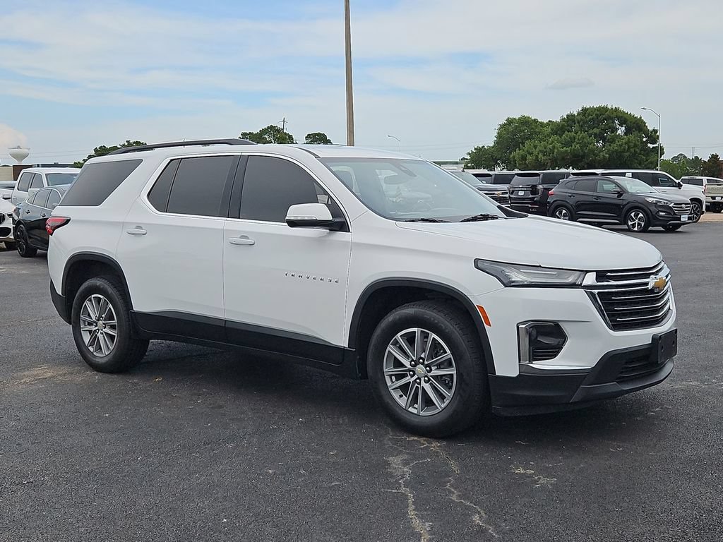 Certified 2022 Chevrolet Traverse LT FWD image 16