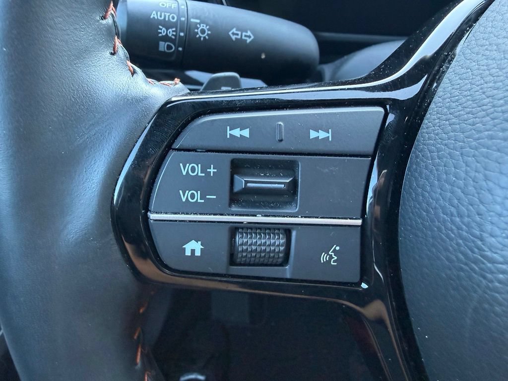 Used 2025 Honda CR-V Sport Touring image 17