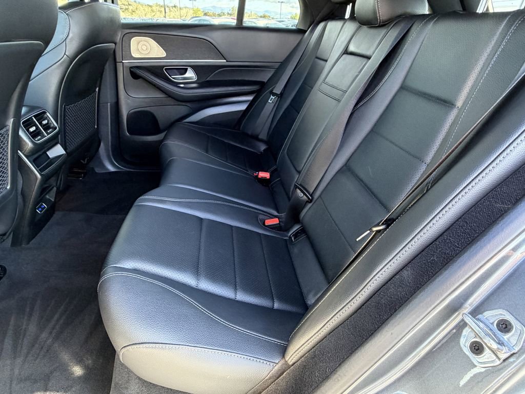 Used 2025 Mercedes-Benz GLE 450e 4MATIC image 32