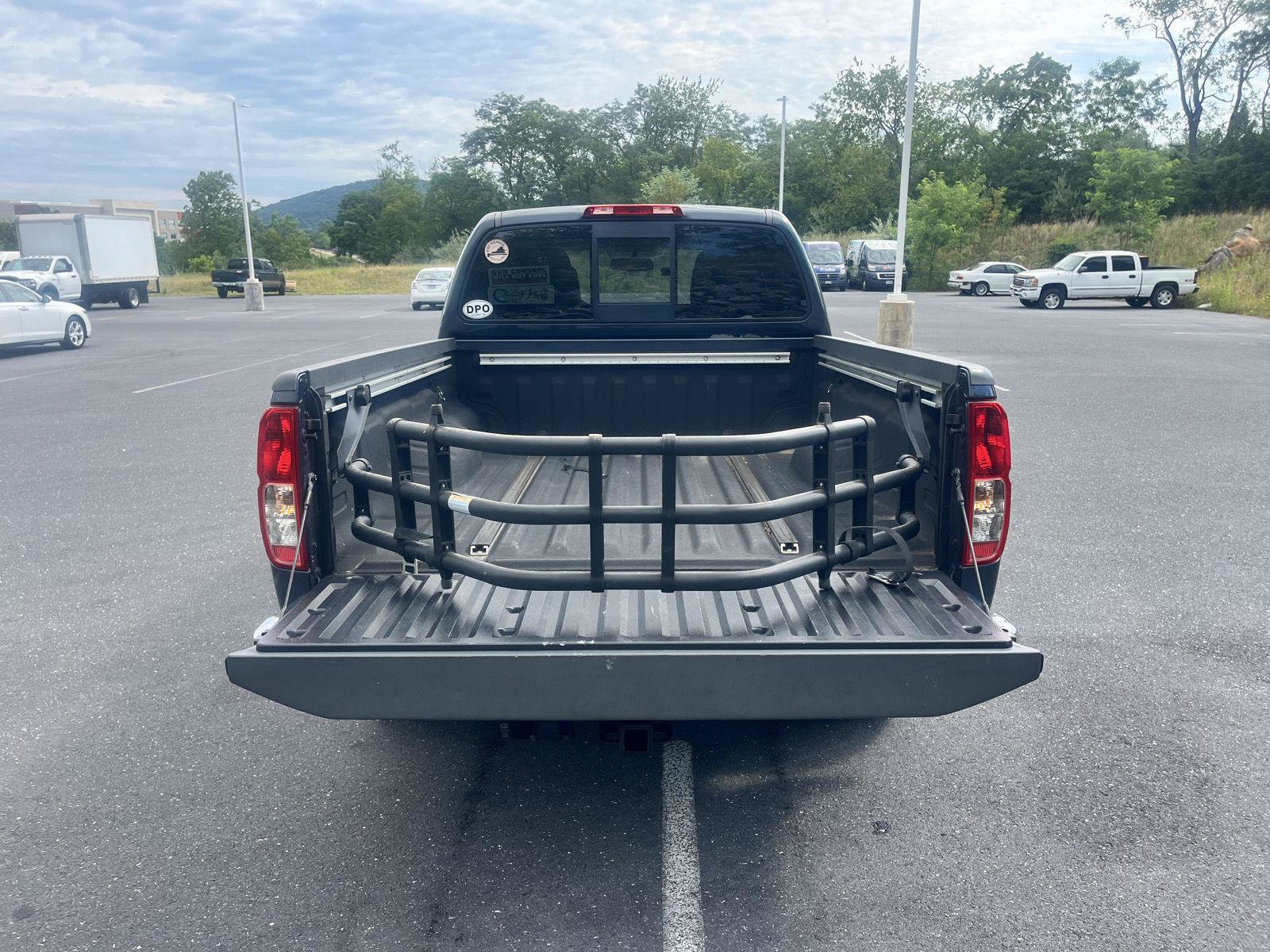 Used 2019 Nissan Frontier SV w/ Value Truck Package AWD/4WD image 7