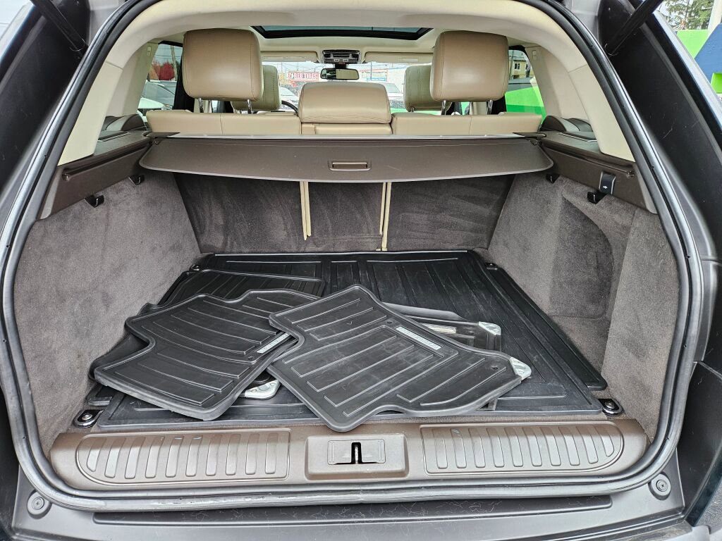 Used 2016 Land Rover Range Rover Sport HSE image 10