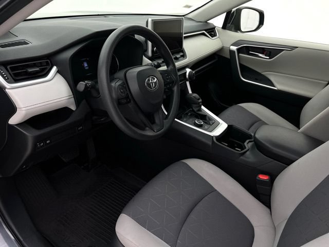Used 2023 Toyota RAV4 XLE w/ Convenience Package AWD/4WD image 12