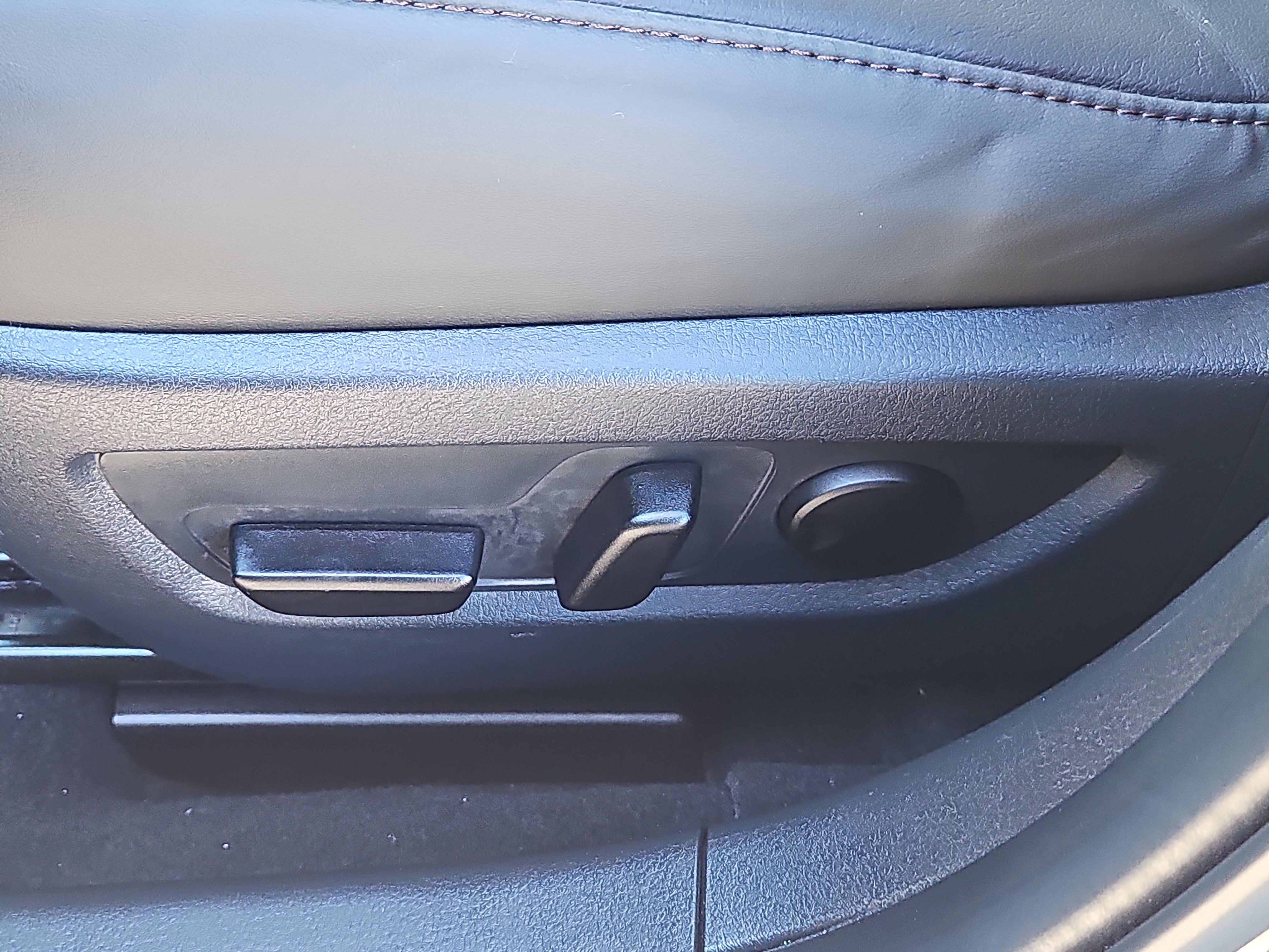 Certified 2025 MAZDA CX-30 2.5 Turbo w/ Premium Plus Pkg image 16