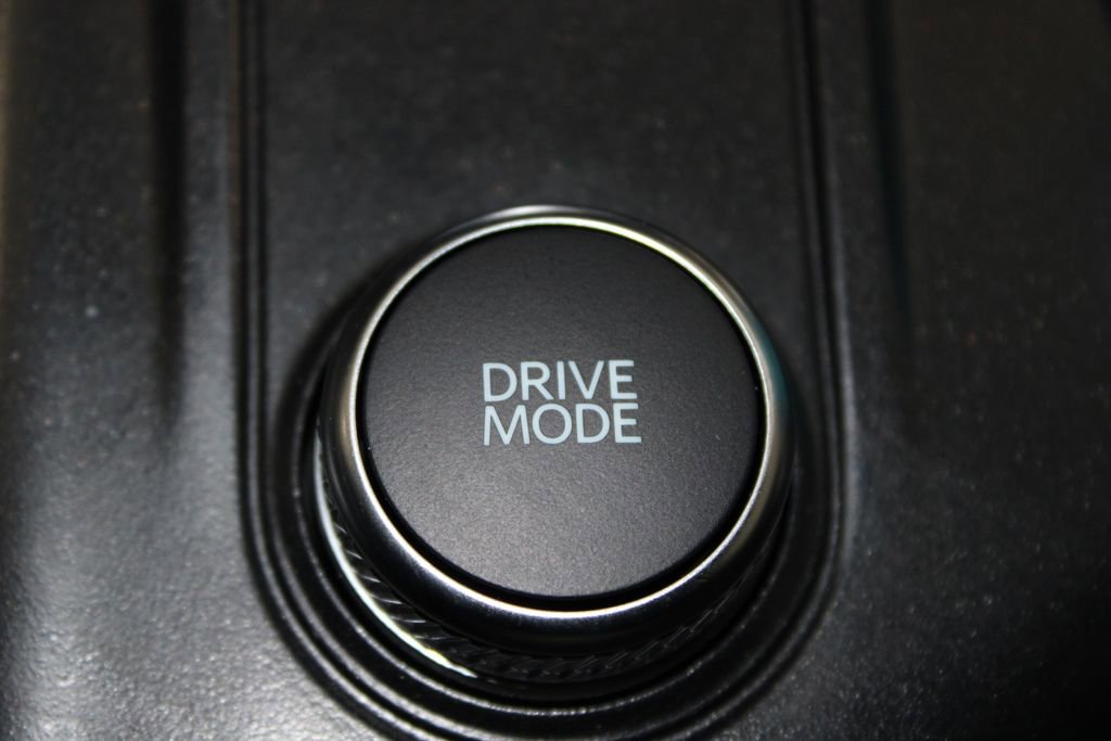 Used 2025 Ford Explorer ST image 60