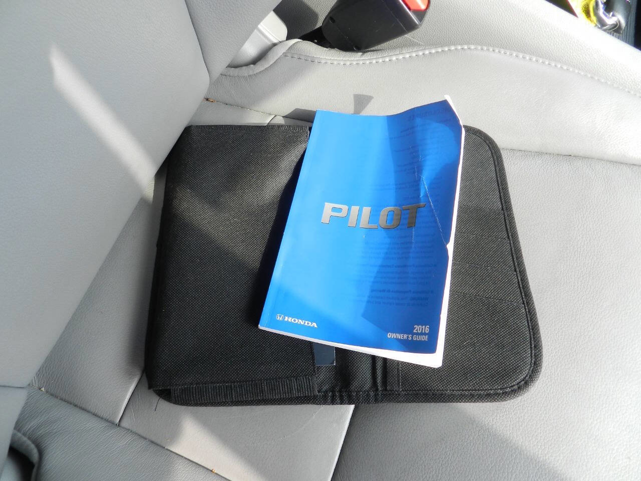 Used 2016 Honda Pilot Touring image 18