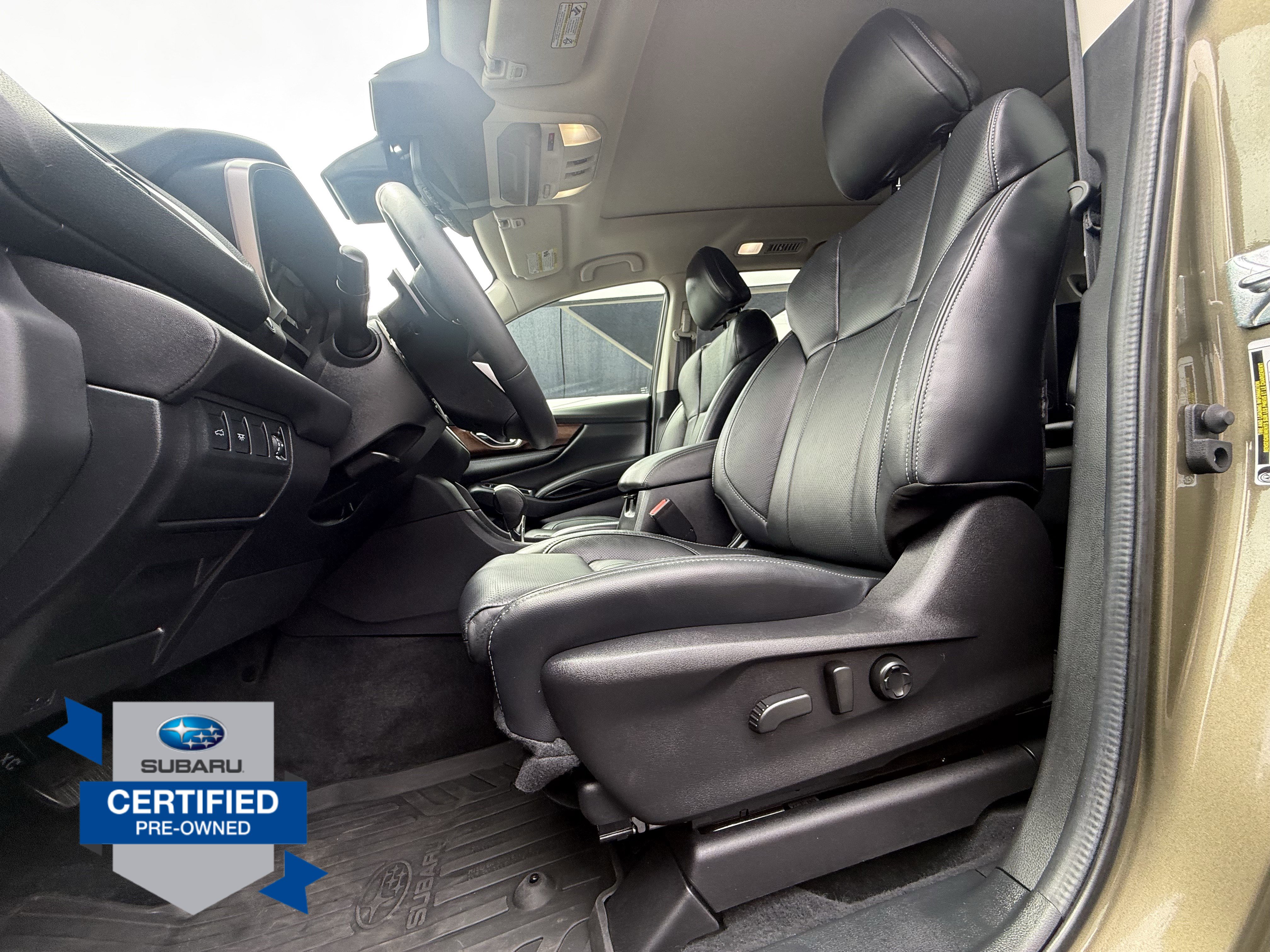Used 2025 Subaru Ascent Touring AWD/4WD image 22