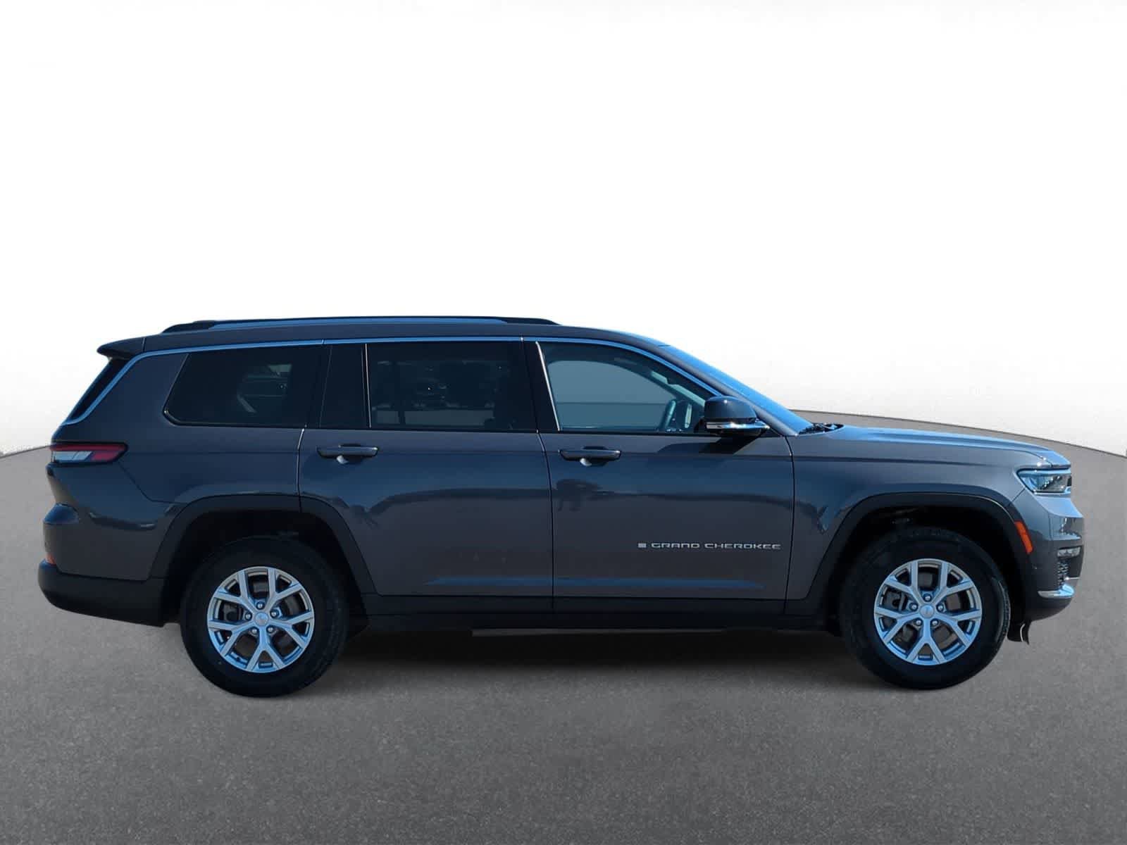 Certified 2023 Jeep Grand Cherokee L Limited w/ Luxury Tech Group II AWD/4WD image 9