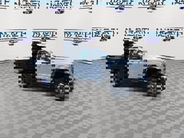 New 2025 Ford F550 4x4 Regular Cab Super Duty image 2