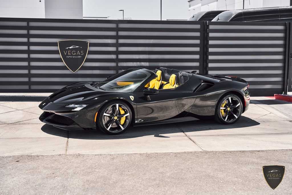 Used 2024 Ferrari SF90 Spider AWD/4WD image 5