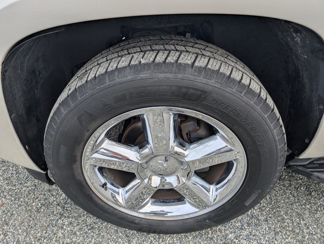 Used 2012 Chevrolet Tahoe LTZ image 12