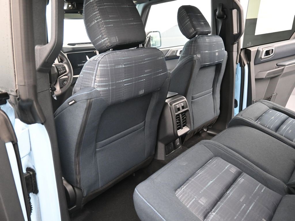 New 2025 Ford Bronco Heritage Edition image 32