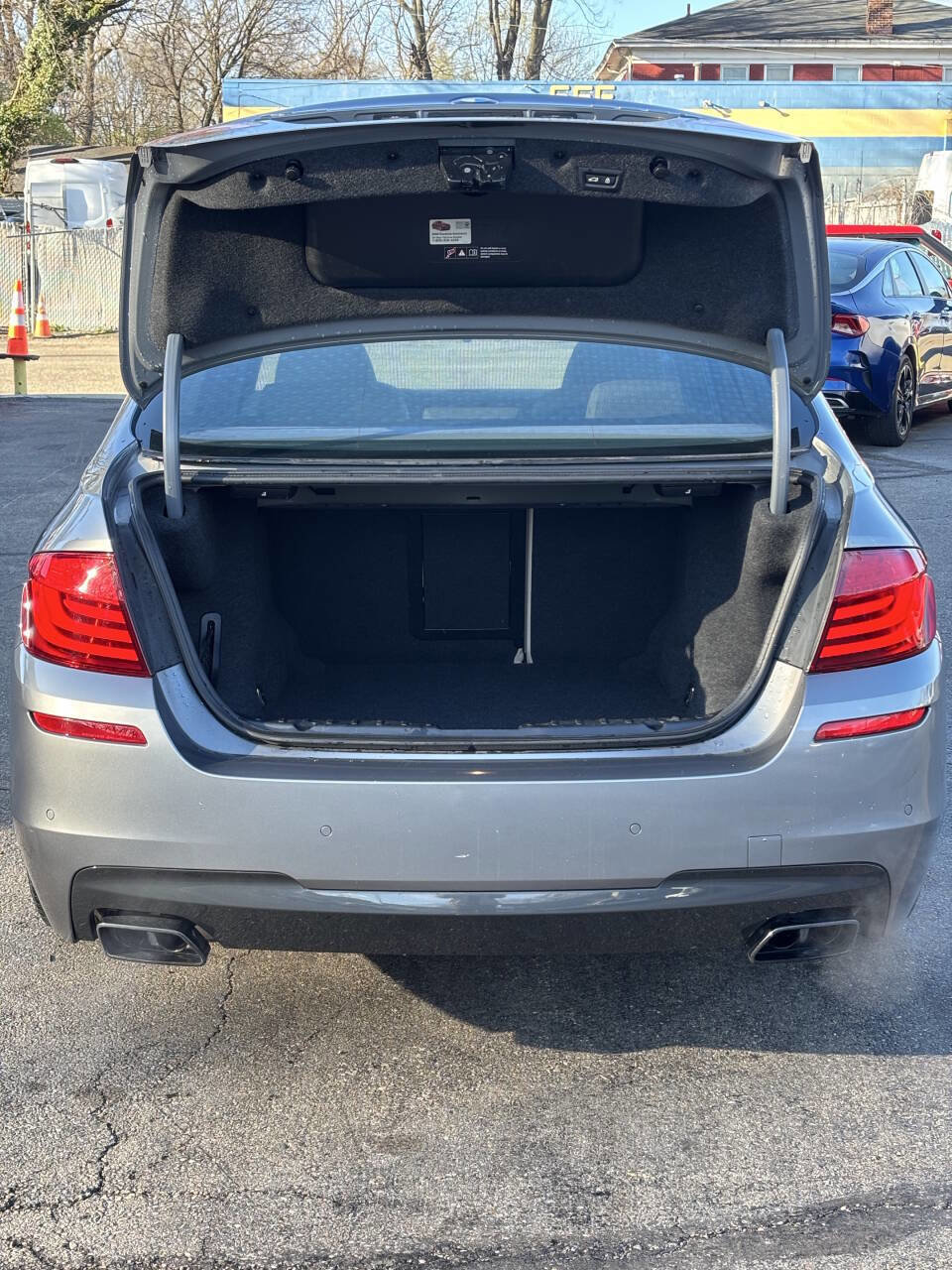 Used 2013 BMW 550i xDrive Sedan image 14