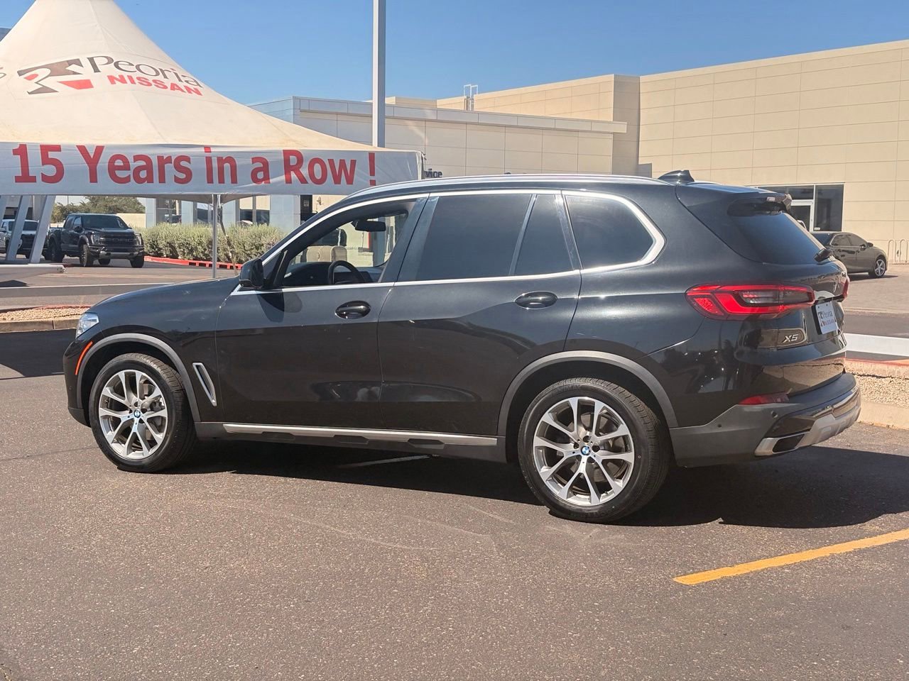 Used 2019 BMW X5 xDrive40i w/ Premium Package AWD/4WD image 4