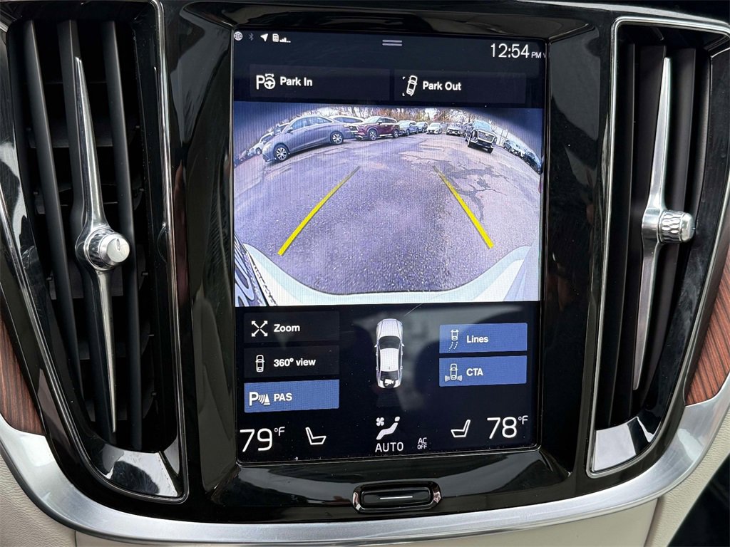 Used 2019 Volvo S60 T8 Inscription image 7