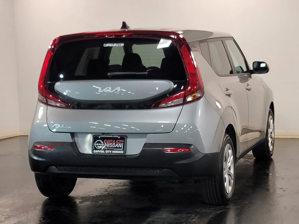 Used 2022 Kia Soul LX image 22