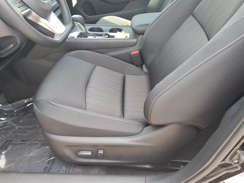 New 2026 Nissan Altima 2.5 SV FWD image 17