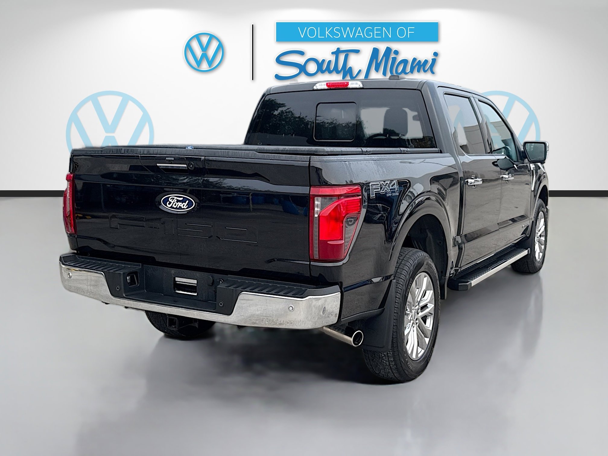 Used 2024 Ford F150 XLT w/ Equipment Group 303A High image 7