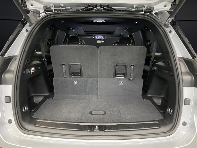 New 2025 Jeep Grand Cherokee L Limited w/ Trailer Tow Package image 15