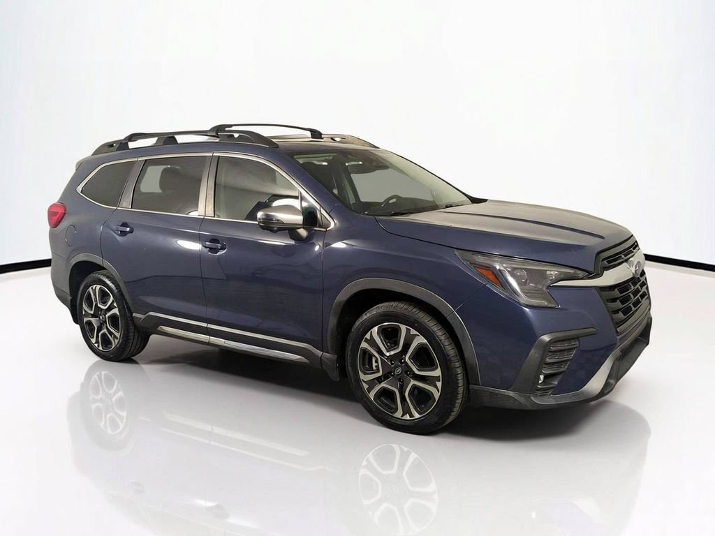 Used 2023 Subaru Ascent Limited w/ Technology Package AWD/4WD image 2