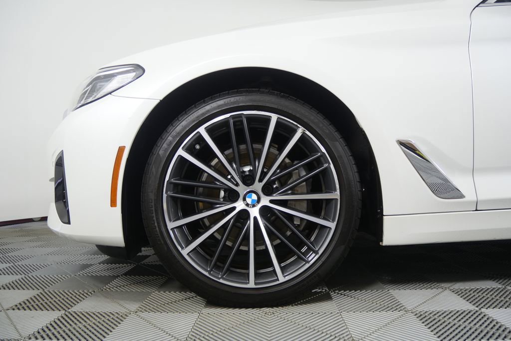 Certified 2023 BMW 530i 530i w/ Premium Package image 7