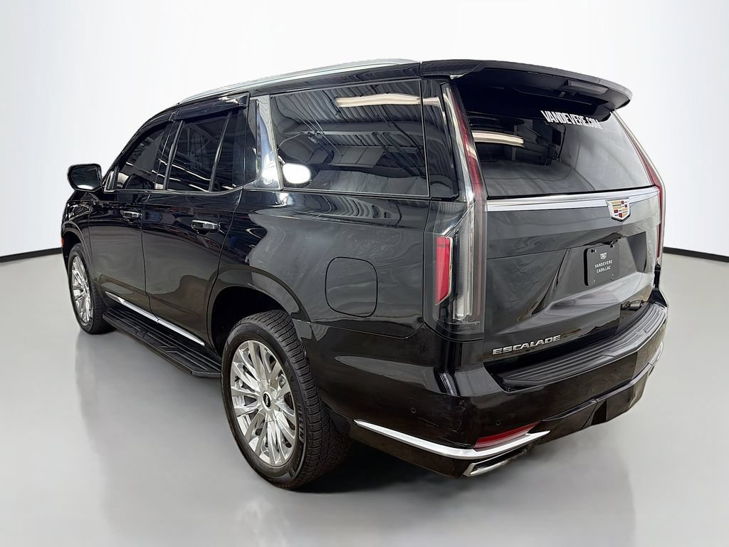 Used 2021 Cadillac Escalade Premium Luxury AWD/4WD image 7
