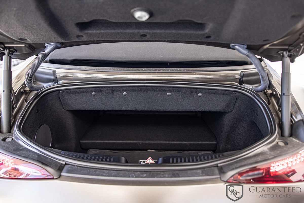 Used 2022 Mercedes-Benz SL 63 AMG 4MATIC w/ AMG Aerodynamic Package image 17