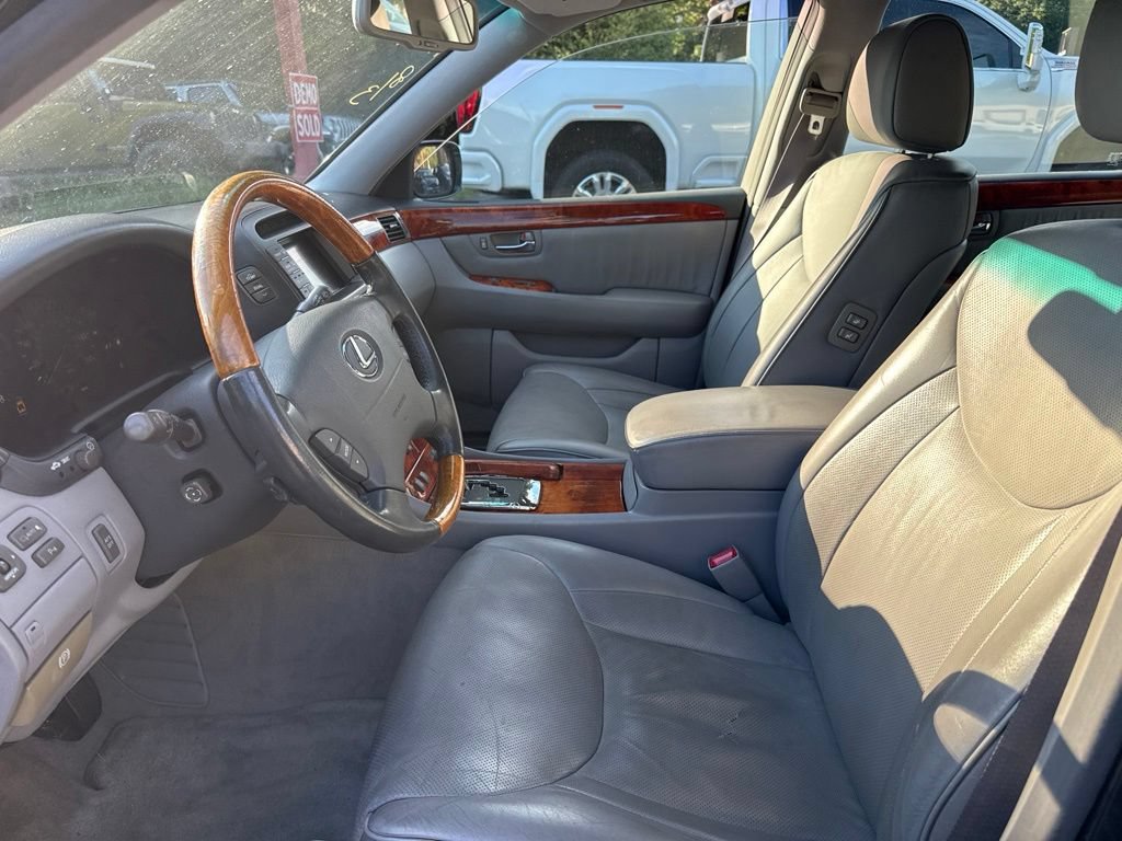 Used 2004 Lexus LS 430 w/ Modern Luxury Pkg RWD image 8