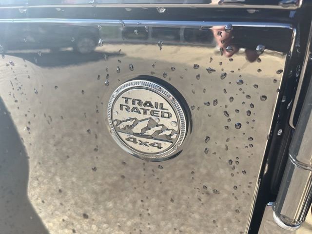 Used 2023 Jeep Wrangler Sport S image 27