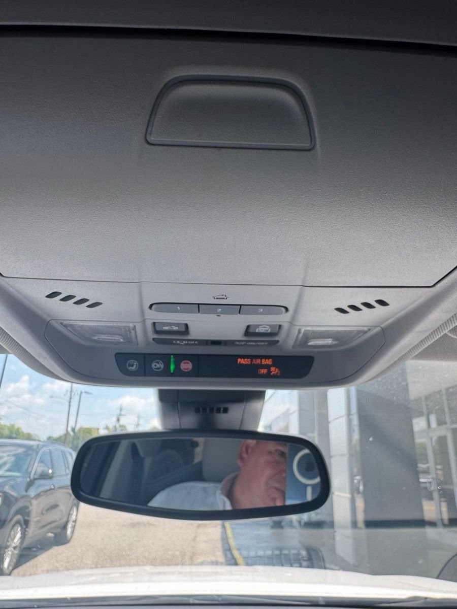 Certified 2021 GMC Terrain SLT w/ Infotainment Package II FWD image 18