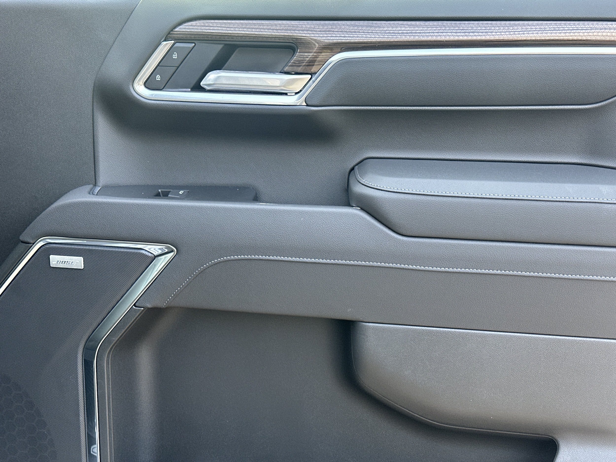 New 2026 Chevrolet Silverado 1500 LT Trail Boss w/ Convenience Package II AWD/4WD image 14