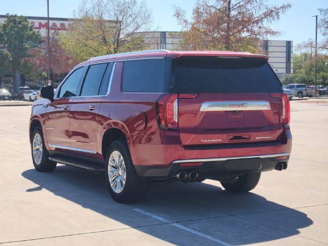 Used 2023 GMC Yukon XL Denali AWD/4WD image 7