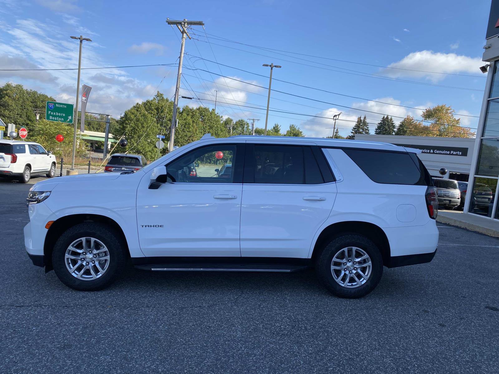 Used 2021 Chevrolet Tahoe LT image 2