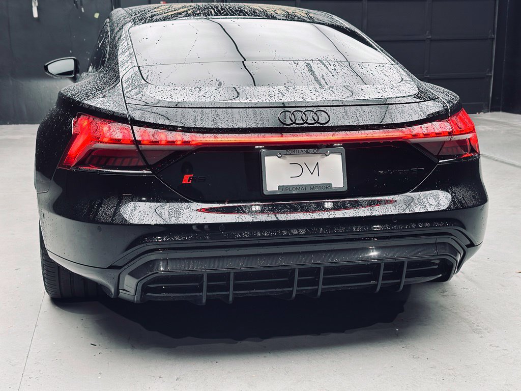 Used 2023 Audi RS e-tron GT w/ Carbon Performance Package AWD/4WD image 15