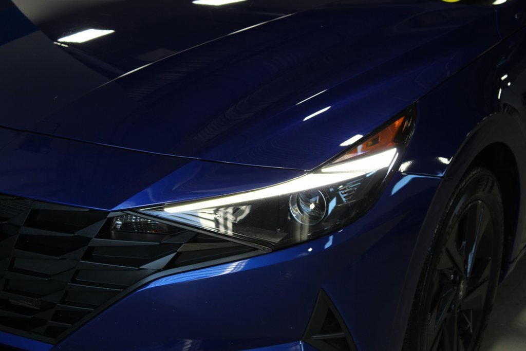 Used 2023 Hyundai Elantra SEL image 2