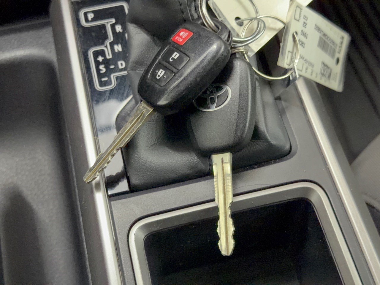 Used 2022 Toyota Tacoma SR5 RWD image 31