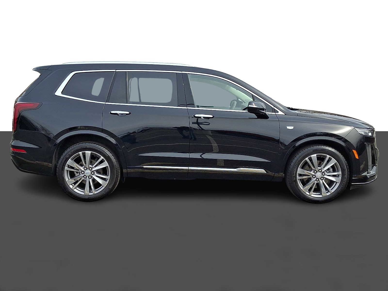 Used 2024 Cadillac XT6 Premium Luxury image 7