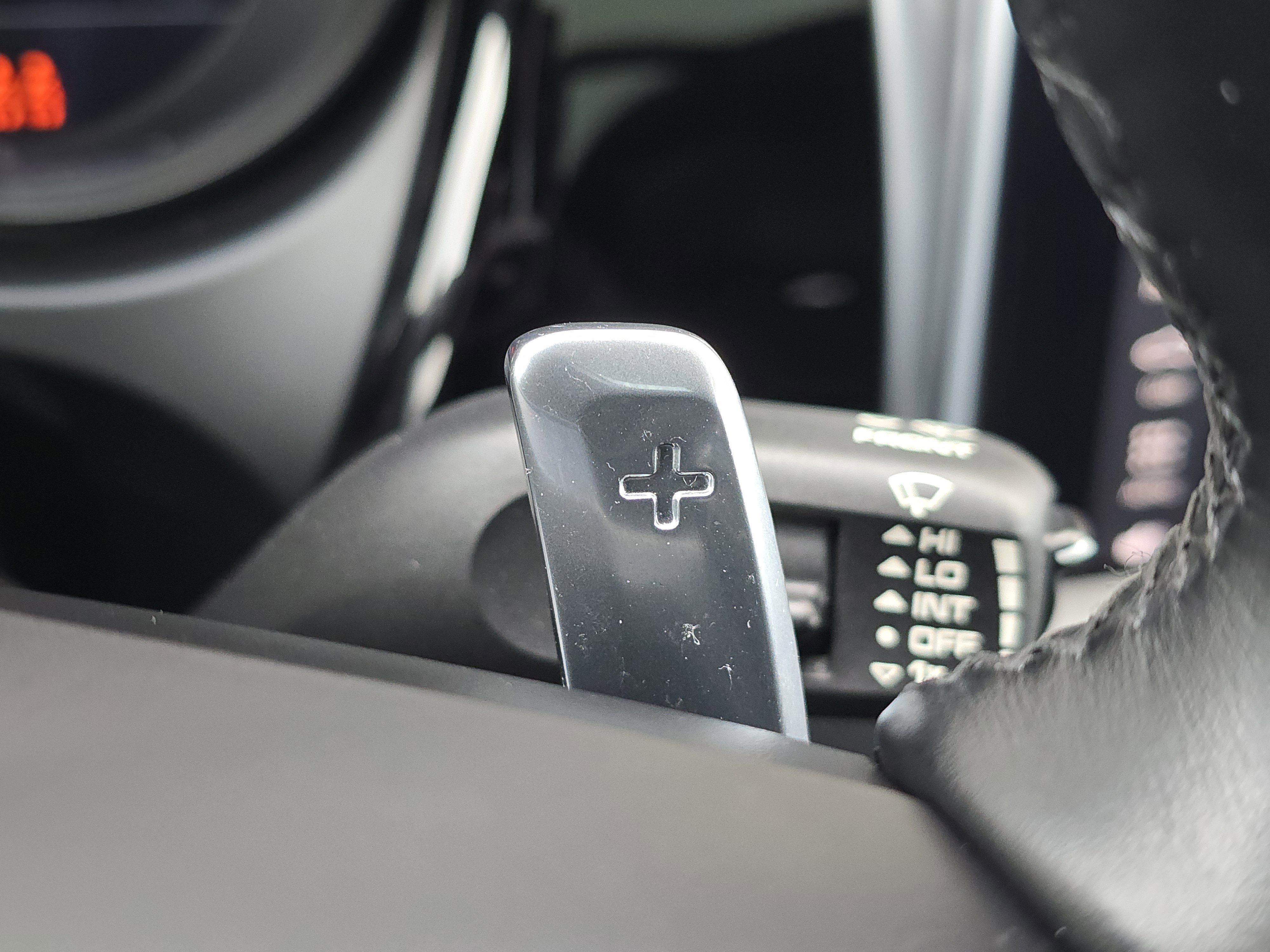 Certified 2023 Porsche Macan image 27