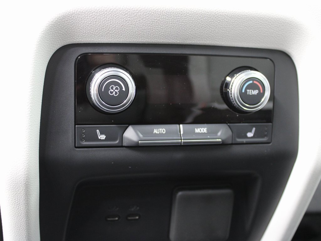 Used 2024 GMC Acadia Denali image 11