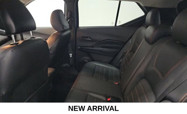 Used 2020 Nissan Kicks SR w/ SR Premium Package FWD image 12