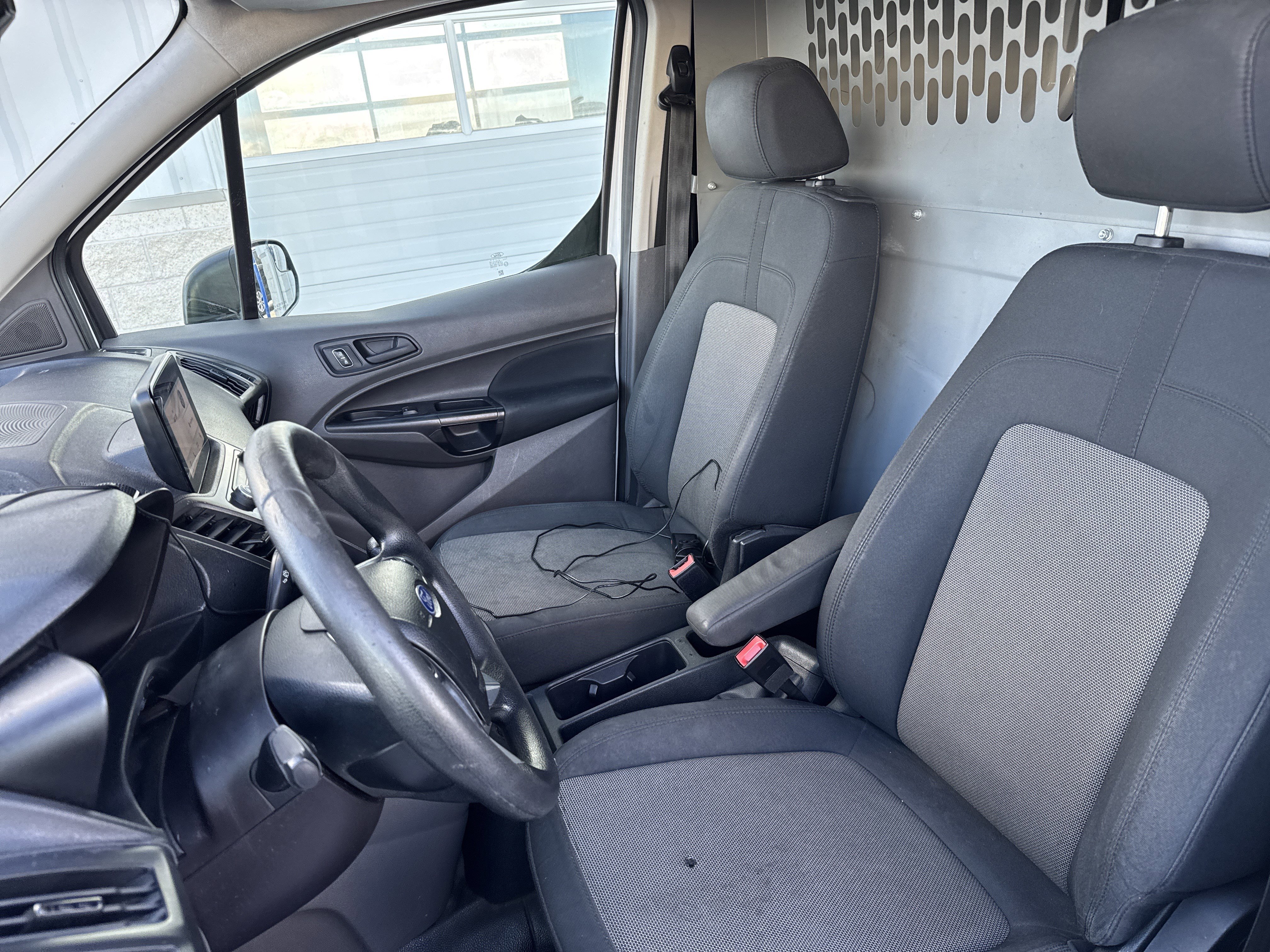 Used 2020 Ford Transit Connect XL image 22