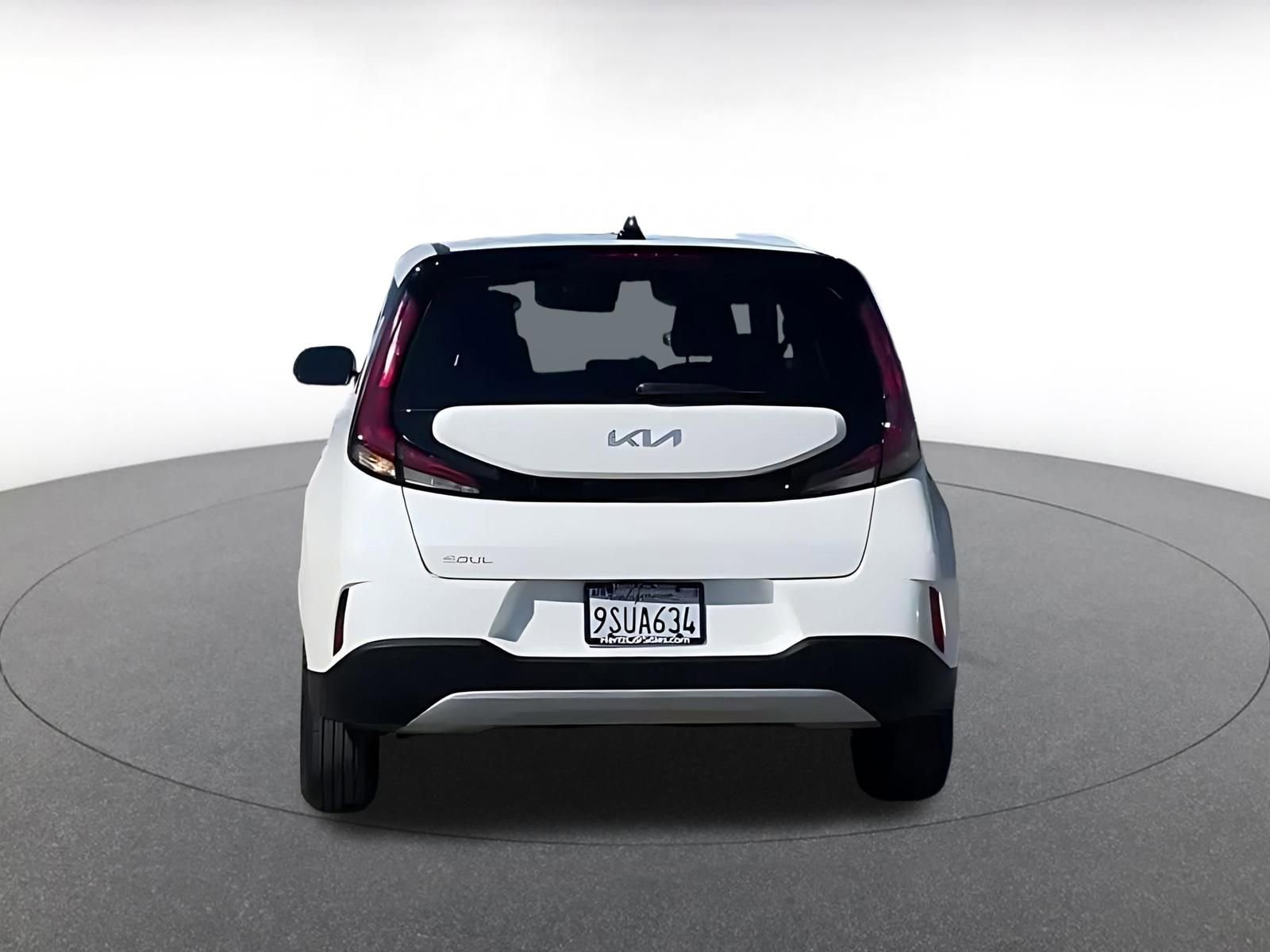 Used 2025 Kia Soul LX w/ LX Technology Package image 12