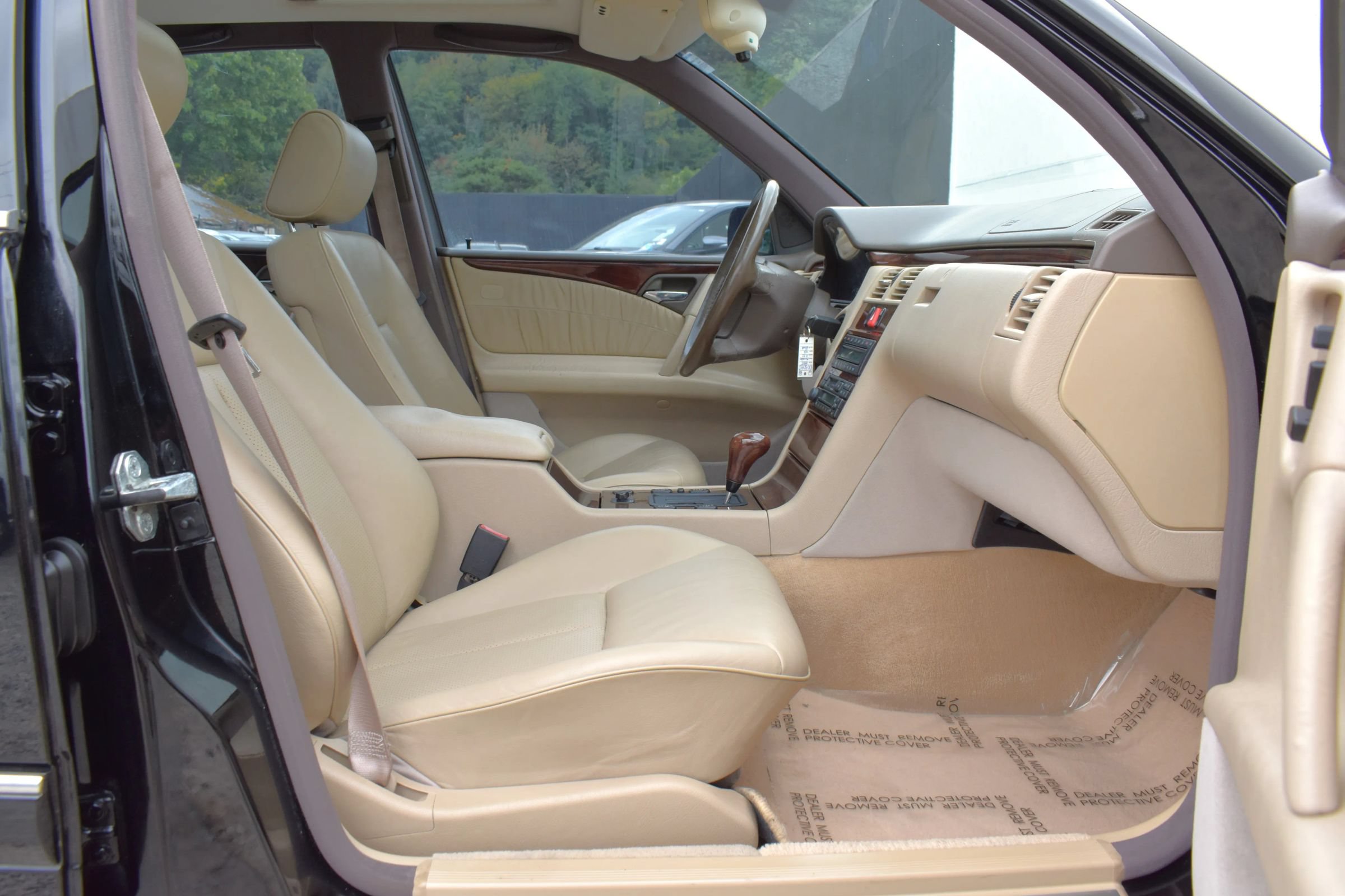 Used 1996 Mercedes-Benz E 320 Sedan image 24