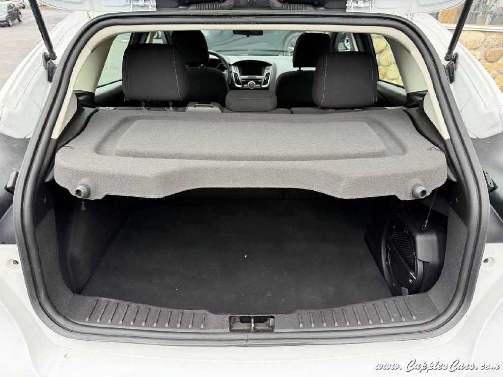 Used 2018 Ford Focus SEL FWD image 9