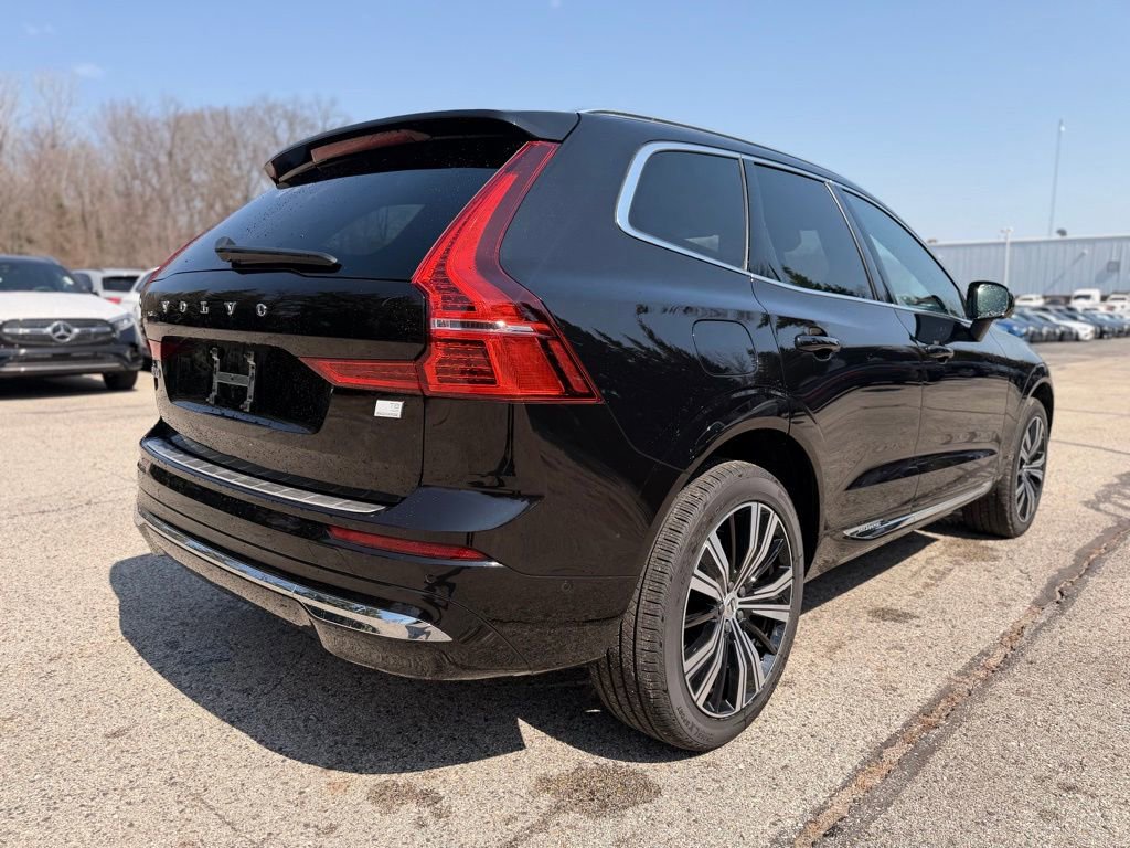 Used 2023 Volvo XC60 T8 Plus image 6