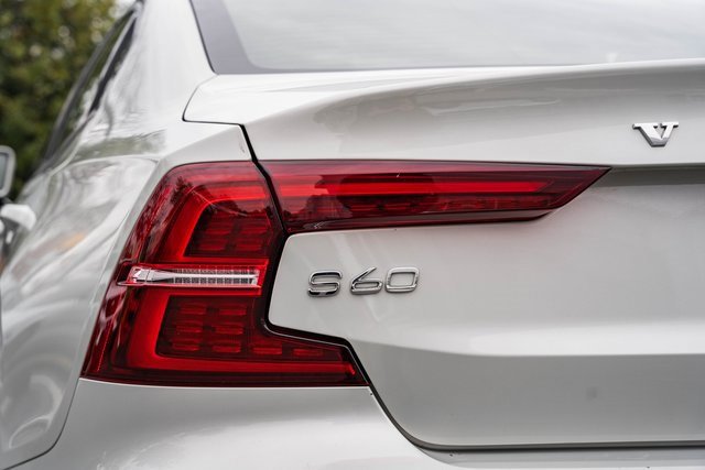 Used 2021 Volvo S60 T5 Momentum w/ Protection Package Premier image 8